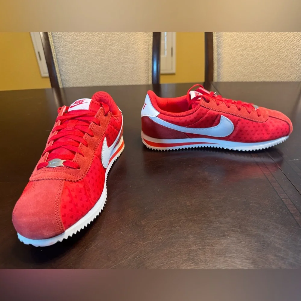 New Nike Cortez Valentines Day Heart Sneaker Shoes - Picture 9 of 16